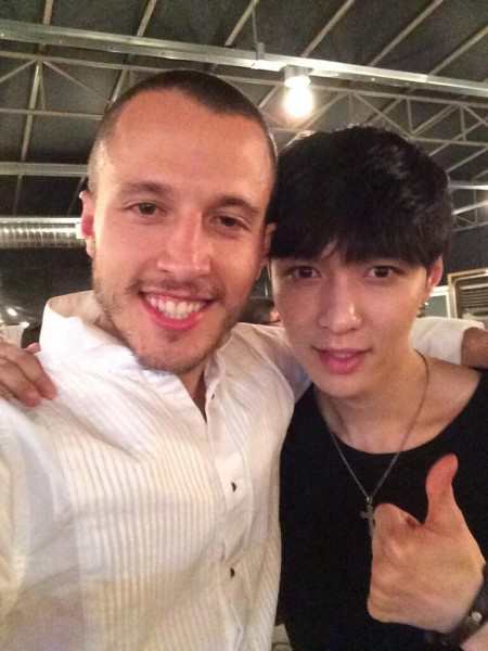140530 Tony Testa twitter update with Lay